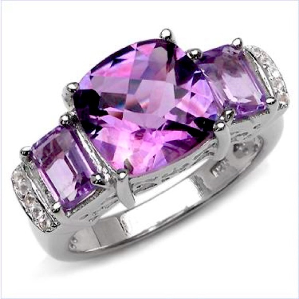 Gorgeous sterling silver ring with amethysts and topaz, size 7